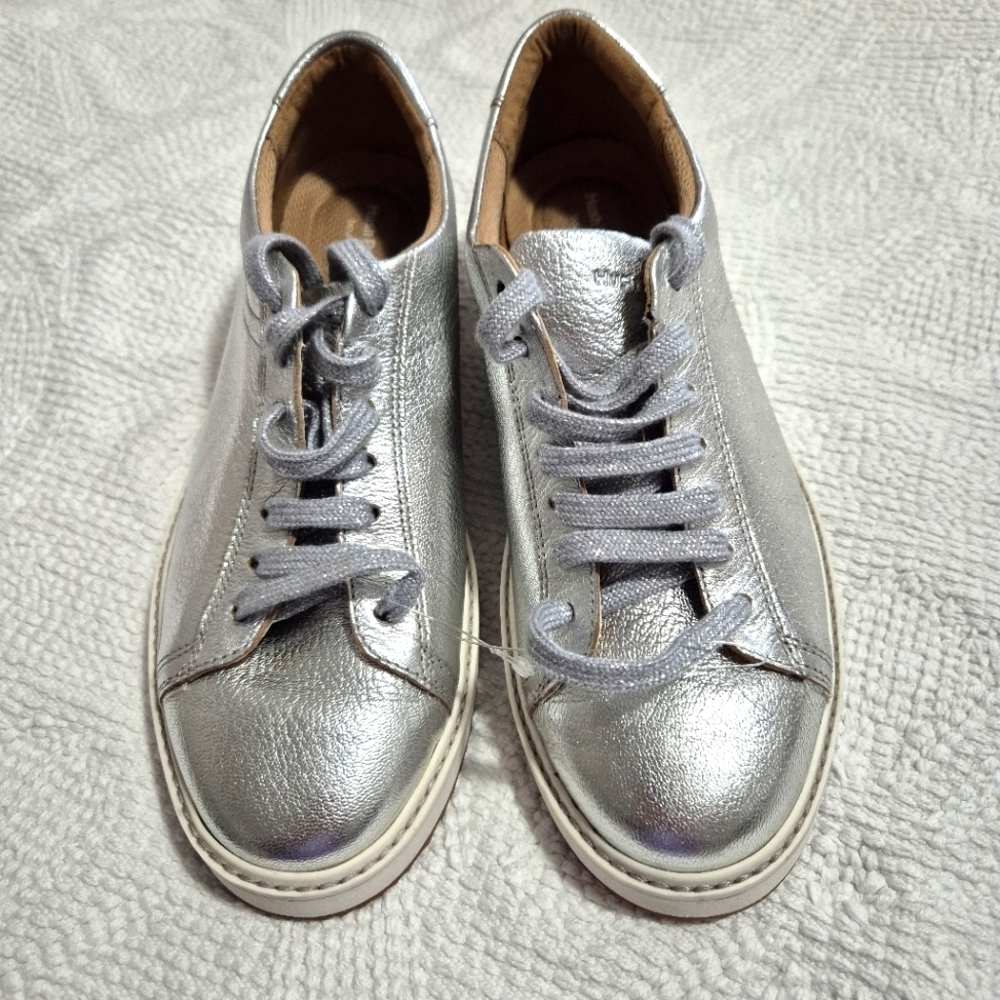 NEW..HUSH PUPPIES..Silver Metallic Sneakers..SIZE:9